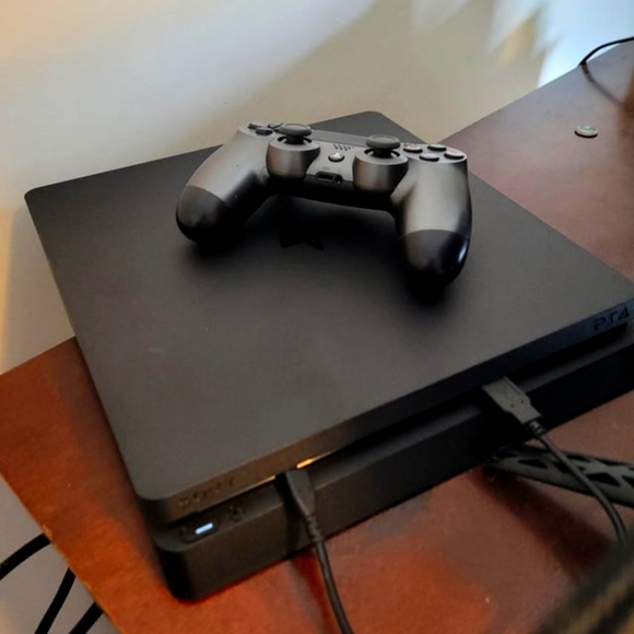 ps4 slim with brand new controller
